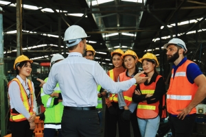 Warehouse Traveling Team in Meeting